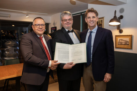 Feltárulnak a múlt kincsei: együtt dolgozik az értékek megőrzésén a Zwack és a Magyar Nemzeti Levéltár