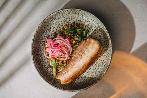 Hack Barnabás három fogással bizonyítja: az ünnepi főzés nem csak anyukáknak való