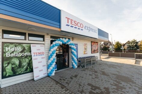 Egy híján 200: új Tesco üzlet nyílt Balatonalmádiban