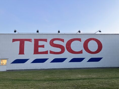 Non-food kínálatra és brit stílusú értékalapú árazásra alapoz a Tesco Szlovákiában