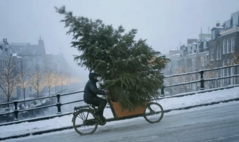Nagy botrányt kavart a  McDonald’s karácsonyi reklámja