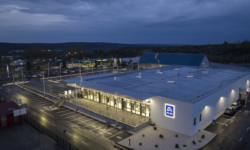 Pre-holiday shopping at up to half price