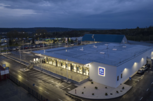 The Hungarian Food Bank is putting together 44,000 food packages from the proceeds of ALDI’s first Advent market