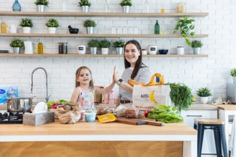 „Majdnem elmulasztott pillanatok. De nem most!” címmel indít úttörő, teljes egészében AI-val készült karácsonyi kampányt a Kifli.hu