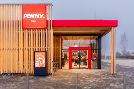 Milestone in Hungarian sustainable architecture: PENNY opened the country’s first purely wooden store in Aba