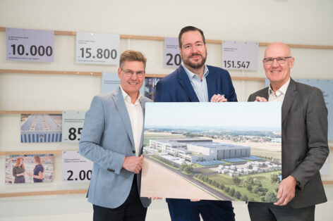dm invests €230 million in new distribution center in Kronstorf