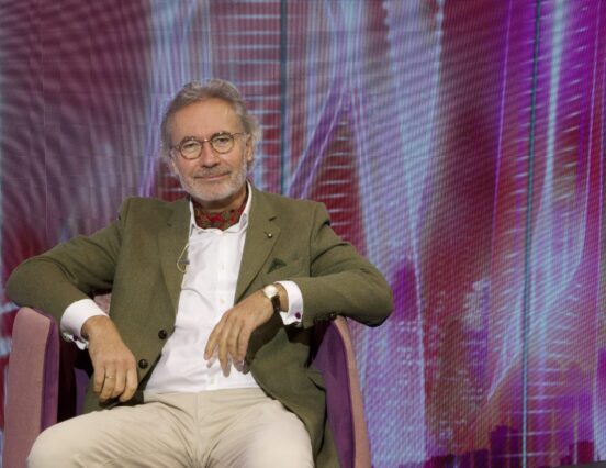 A gépek a műtéteknél és az idegpályák pótlásánál is szerepet játszhatnak