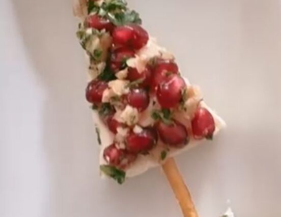 (HU) Elegáns és egyszerű vendégváró falat az ünnepi asztalra – A nap videója