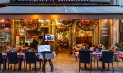 Budapest’s historic restaurant reopens