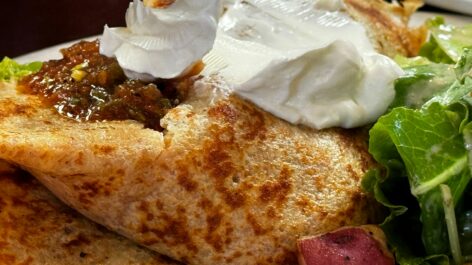 Tejföl név csak élőflórásra: 2026-tól új kategóriák jönnek a savanyú tejtermékeknél