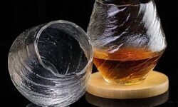 (HU) Luxuswhiskyhez luxuspohár – A nap képe