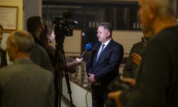 The government is supporting the grape and wine sector with targeted subsidies