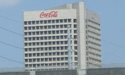 Vállalati átszervezésbe kezd a Coca-Cola