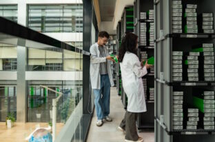 Hungarians are ordering future-proof refurbished devices from Rejoy instead of the cheapest ones