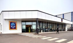 Aldi Opens First Store Built Entirely From Timber