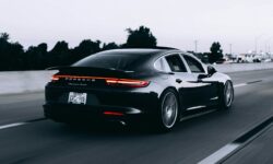 Porsche: Sales crisis deepens in China, sales also fell worldwide last year
