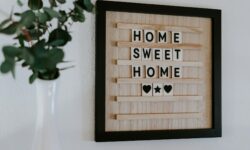 Hungarians almost exclusively take out home loans and personal loans