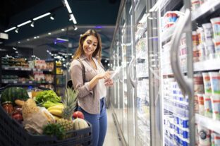 KSH: decemberben 3,3 százalékkal, 2025-ben átlagosan 4,4 százalékkal nőttek az árak