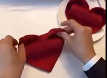 (HU) Szív formára hajtogatott szalvéta – A nap videója