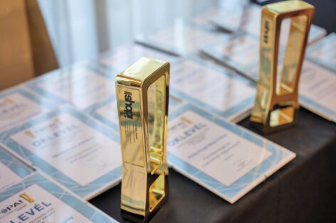 Díjeső a POP-versenyen