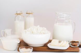 Raw milk’s price kept falling in December