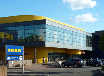 IKEA to host Decathlon in UK store as it opens space to other retailers