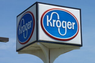 Ex-Walmart vezetőt igazolt a Kroger