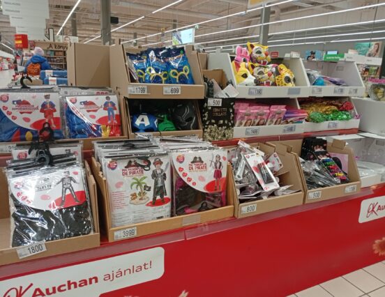 Carnival madness at Auchan