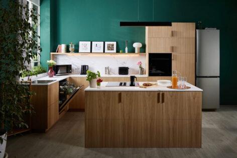 Ecosystem approach in the household: when the device works on routines