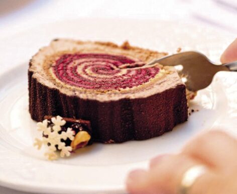 Christmas tree cake