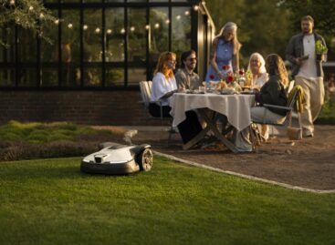 Artificial intelligence is playing an increasingly important role in gardening