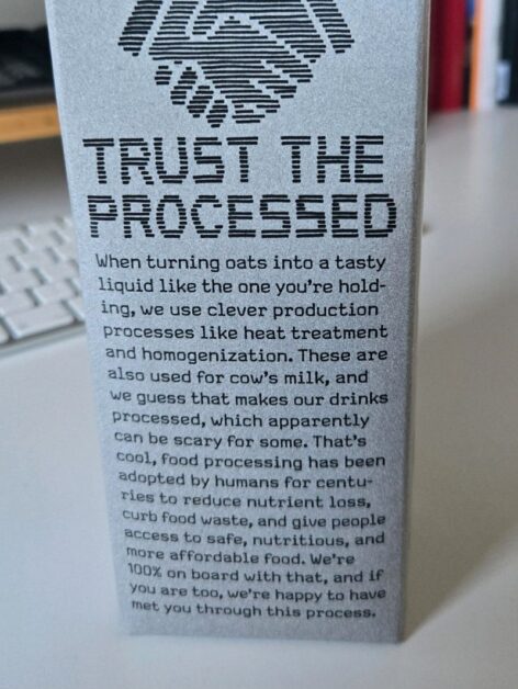 Provokatív címke jelent meg az Oatly növényi italain