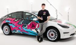 Mit keres egy Tesla a magyar WATT energiaital-márka történetében?