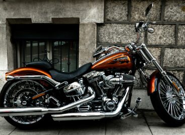 Veszteséges negyedik negyedév, csökkenő éves eladások a Harley-Davidsonnál 2025-ben