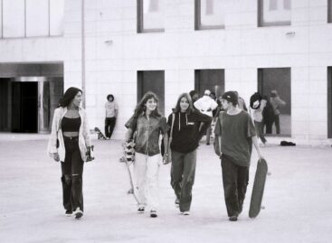 Large Generation Z research conducted: They are sensitive to overload