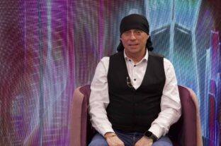 (HU) A DJ olyan, mint egy pszichológus