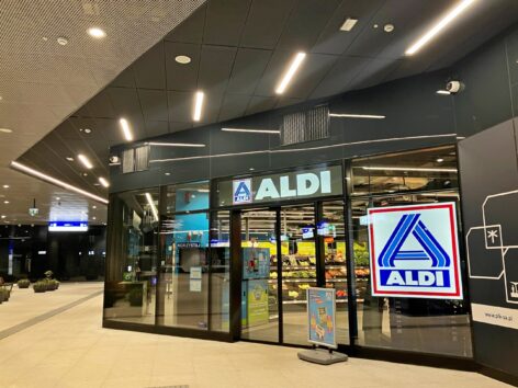Aldi tests “Compact 2.0” urban store concept at Warsaw transport hub