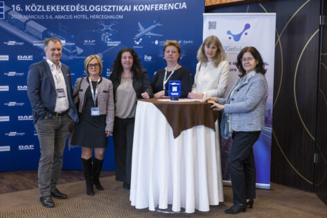 Napi félmillió csomagot kezelnek a vámhatóságok, pörög az e-kereskedelem