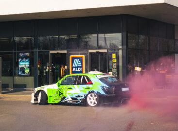 Olivér Ámon drifted in the ALDI parking lot – it ended up in an advertisement