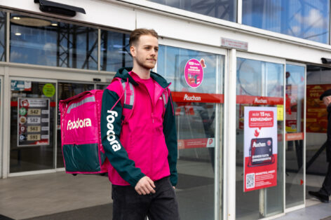 Lightning-fast Auchan shopping with foodora!