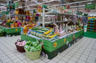 Egy kilogrammos csokinyúl, prémium sonkák, kalácskülönlegességek: ilyen lesz a húsvét az Auchan polcain!