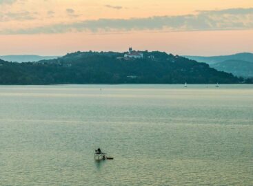 Szeresd a Balatont!  A STRAND Fesztivál a Balatoni Limnológiai Kutatóintézettel közösen indít kampányt