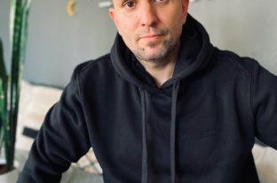 Új trend az online vásárlásban: később fizetnek a magyarok