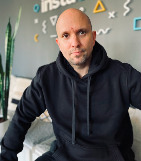 Új trend az online vásárlásban: később fizetnek a magyarok