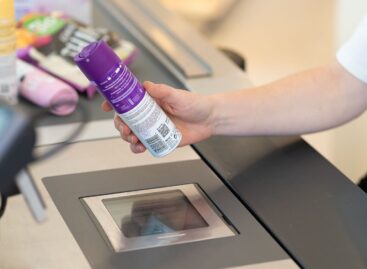 QR‑kódos kasszatechnológiát tesztel a dm Németországban