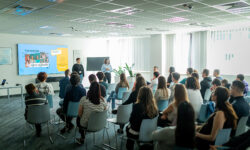 A suli meghackelésétől az AI-alapú stresszmentesítésig: fiatal innovátorok oldhatják meg a jövő égető problémáit