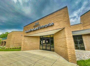 HP Enterprise quarterly profit falls, revenue rises