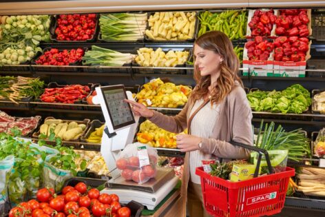 SPAR is preparing for an Easter rush: it is filling its stores with 570 tons of smoked meat products