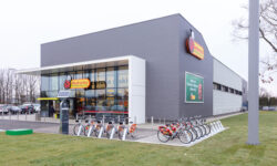 A Biedronka érdeklődik a Carrefour lengyelországi üzletei iránt