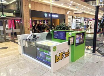 Modern lottózó-szigetekkel erősít a Szerencsejáték Zrt. 2026-ban